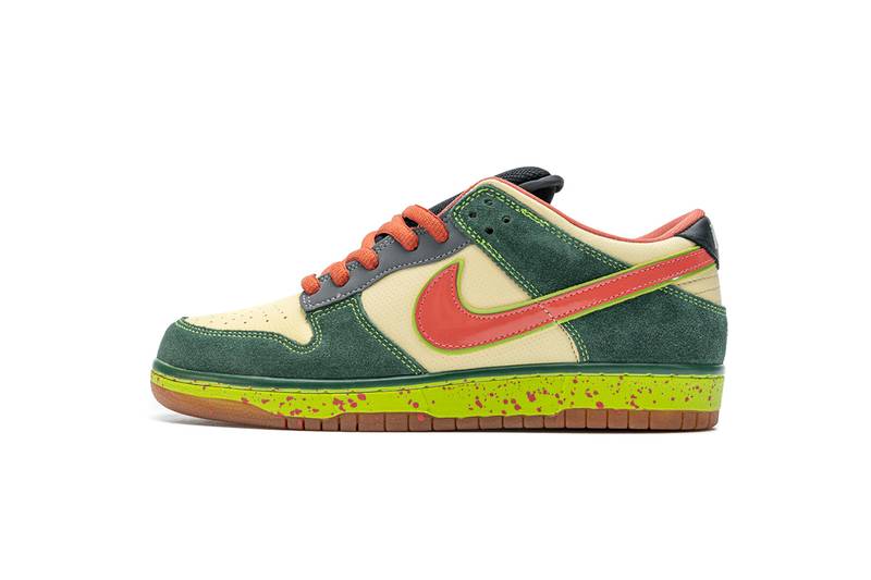 Nike Dunk SB Low Mosquito