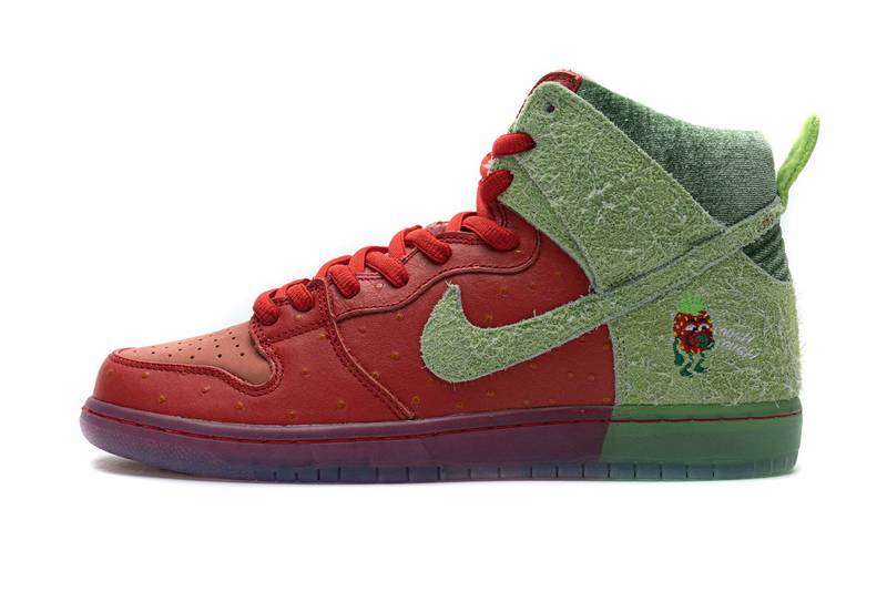 Nike SB Dunk High Strawberry Cough