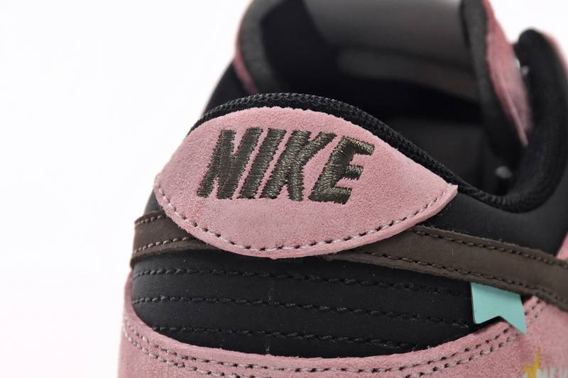 Nike SB Dunk Low AE86 Pink