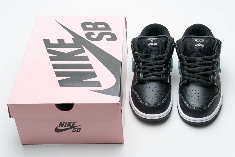 nike sb dunk low Di*m*nd s*pply co black Di*m*nd