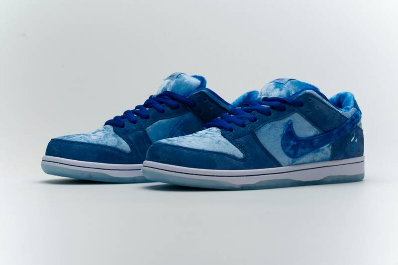Nike SB Dunk Low Strange Love Blue