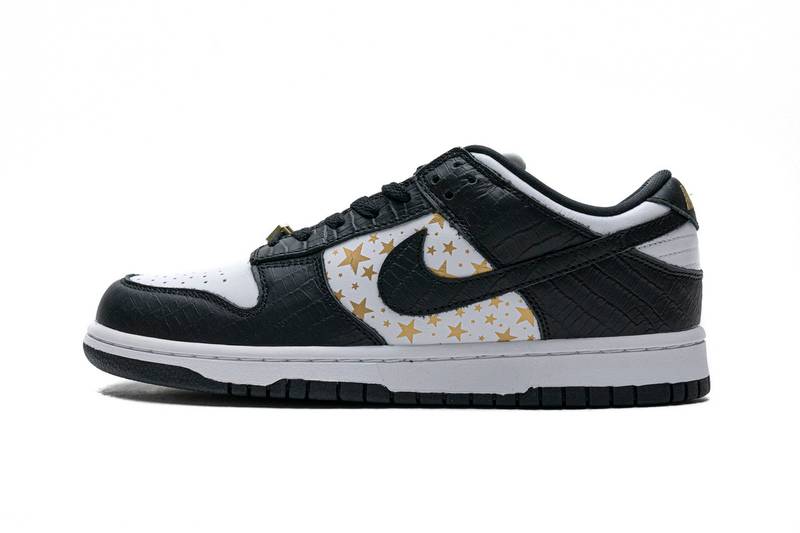 nike sb dunk low S*p*e black stars