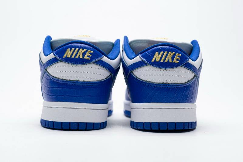 nike sb dunk low S*p*e blue stars