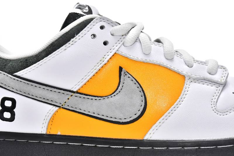 Otomo Katsuhiro x Nike SB Dunk Low Pro Kobe