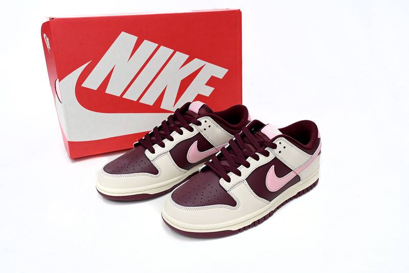 Nike Dunk Low Retro PRM Valentine’s Day (2023)
