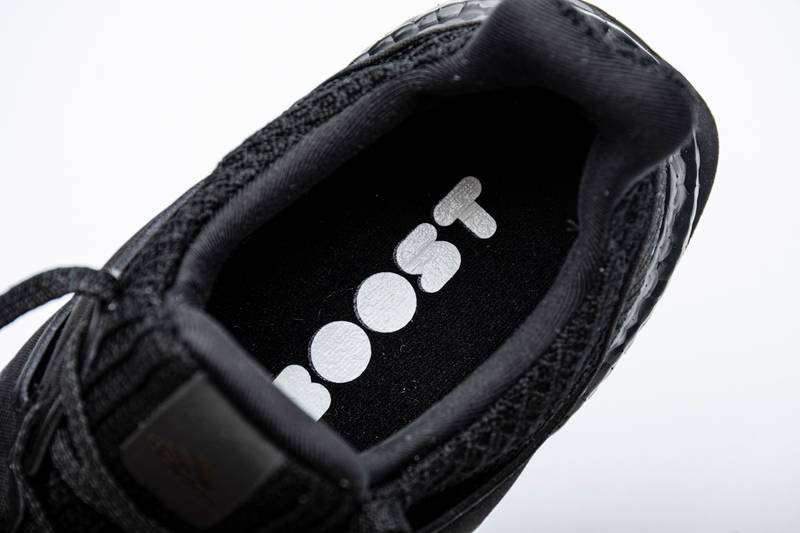 Ultra Boost 4.0 “Black
