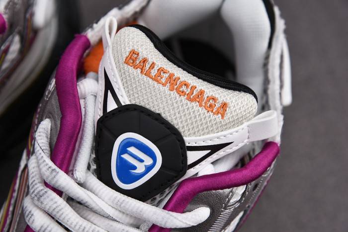 Ba*len*cia*ga -runner