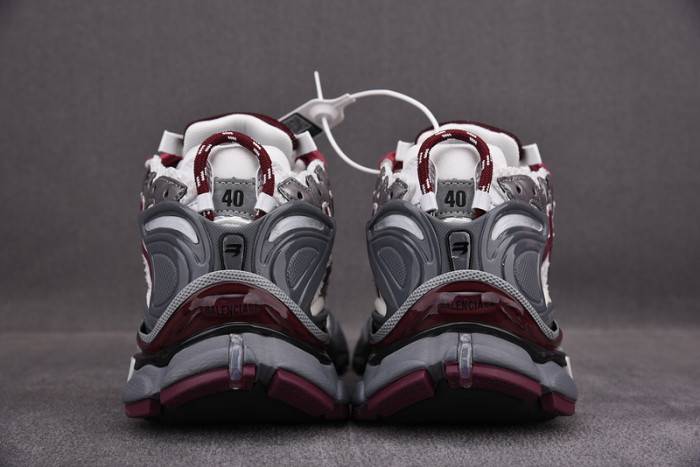 Ba*len*cia*ga -runner