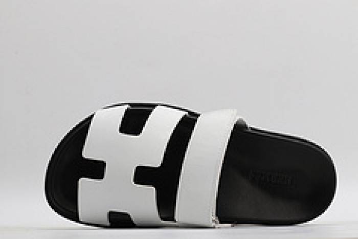 HERM*S SLIPPERS