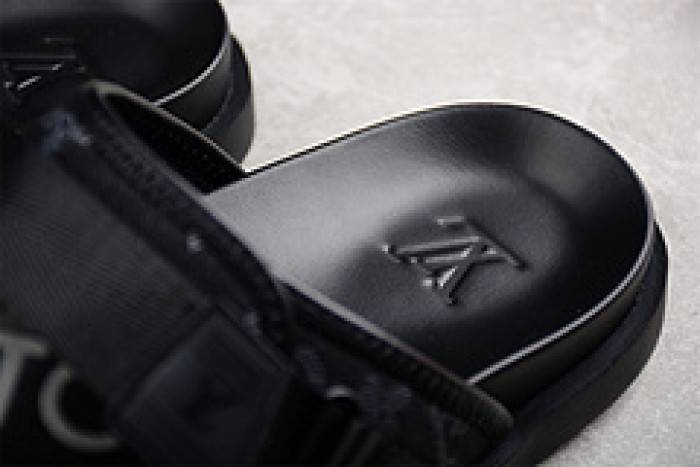 Loui Vuitto SLIPPERS