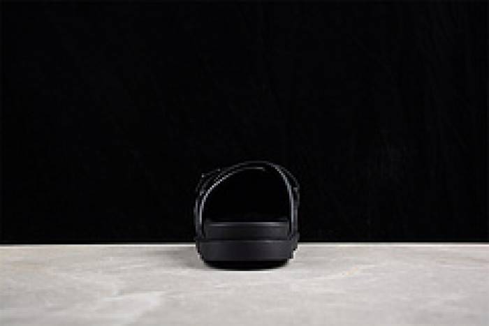 Loui Vuitto SLIPPERS