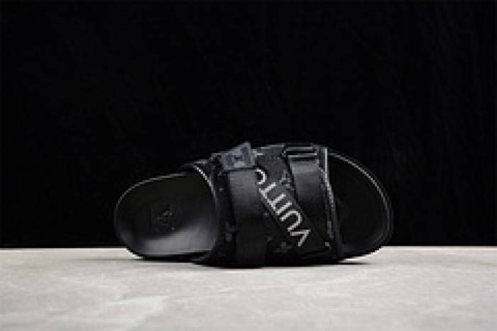 Loui Vuitto SLIPPERS