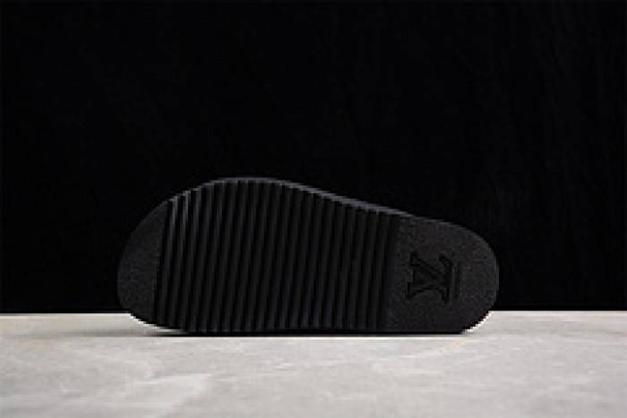 Loui Vuitto SLIPPERS