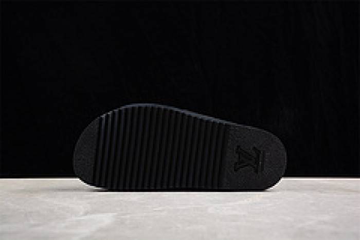 Loui Vuitto SLIPPERS