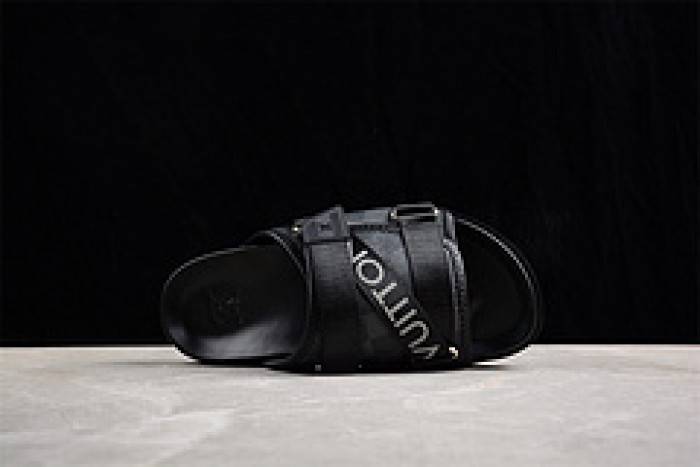 Loui Vuitto SLIPPERS