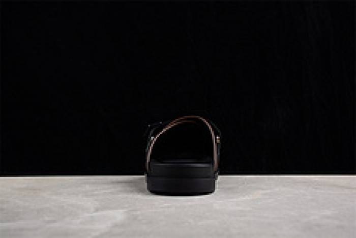 Loui Vuitto SLIPPERS