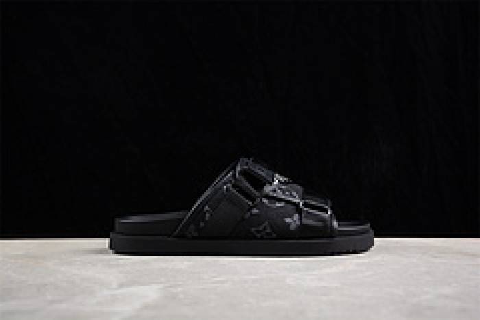 Loui Vuitto SLIPPERS
