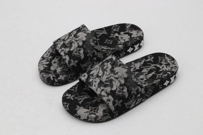 Loui Vuitto SLIPPERS