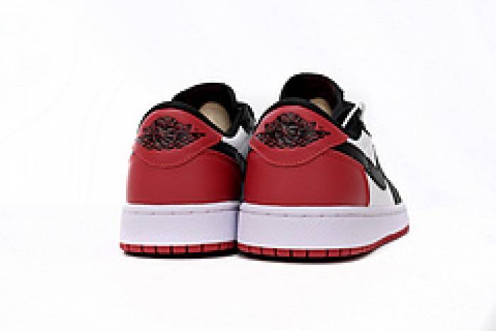 Air Jordan 1 Low OG Black Toe CZ0790-106