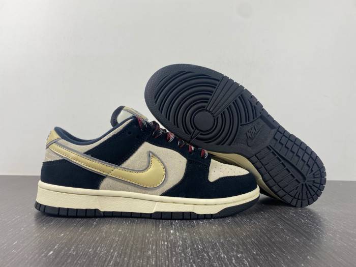 Nike Dunk Low Wmns Black Suede DV3054-001