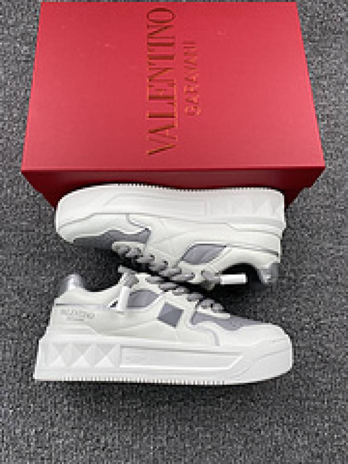 VALE·NTI·NO· Sneakers VS015